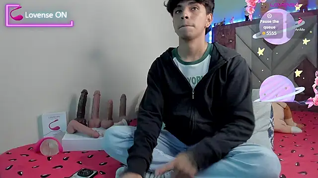 Snapshot of Santy_carrington chatting on September 24, 3:21 am Santy carrington online show from September 24, 3:21 am