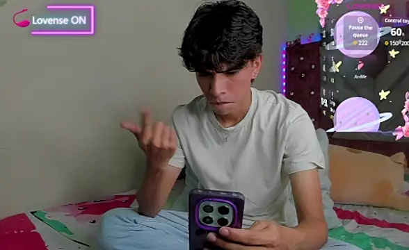 Santy carrington online show from December 5, 3:15 am