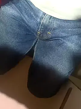 Snapshot of franko1987 chatting on December 23, 5:28 am franko1987 online show from December 23, 5:28 am