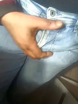 Snapshot of franko1987 chatting on December 24, 5:16 am franko1987 online show from December 24, 5:16 am