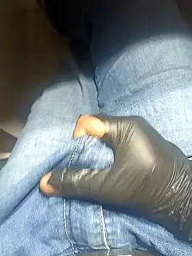 Snapshot of franko1987 chatting on January 6, 10:24 am franko1987 online show from January 6, 10:24 am