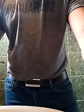 Snapshot of franko1987 chatting on January 27, 1:09 pm franko1987 online show from January 27, 1:09 pm