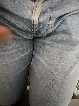 Snapshot of franko1987 chatting on February 23, 9:00 am franko1987 online show from February 23, 9:00 am