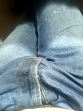 Snapshot of franko1987 chatting on March 4, 2:42 pm franko1987 online show from March 4, 2:42 pm