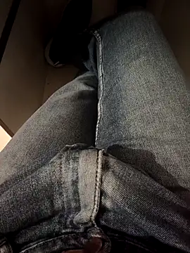 Snapshot of franko1987 chatting on November 17, 5:24 am franko1987 online show from November 17, 5:24 am