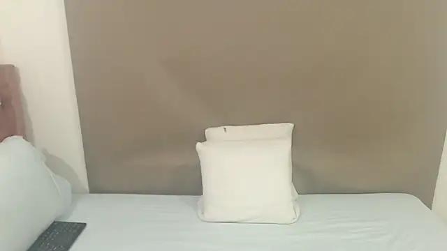 kimberlyjamexxx online show from March 31, 4:35 am