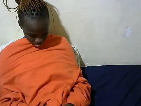 Snapshot of Thicky_kyla chatting on March 14, 12:50 am Thicky kyla online show from March 14, 12:50 am