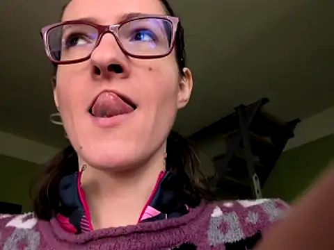 Milky hairy mommy online show from February 5, 8:08 am