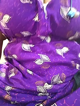 Snapshot of Tamil--Rani chatting on February 15, 9:38 am Tamil--Rani online show from February 15, 9:38 am