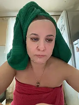 Snapshot of OlgaBuzzz chatting on January 17, 6:15 am OlgaBuzzz online show from January 17, 6:15 am