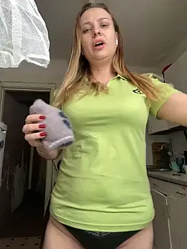 Snapshot of OlgaBuzzz chatting on January 20, 6:10 am OlgaBuzzz online show from January 20, 6:10 am