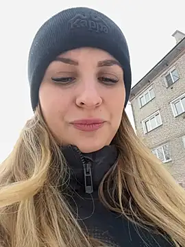 OlgaBuzzz online show from February 2, 7:30 am