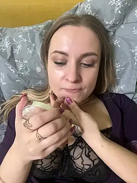 OlgaBuzzz online show from February 5, 12:27 pm