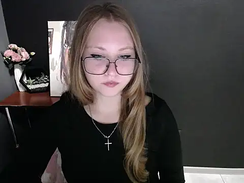 Snapshot of lady_minx chatting on October 7, 6:32 am lady minx online show from October 7, 6:32 am