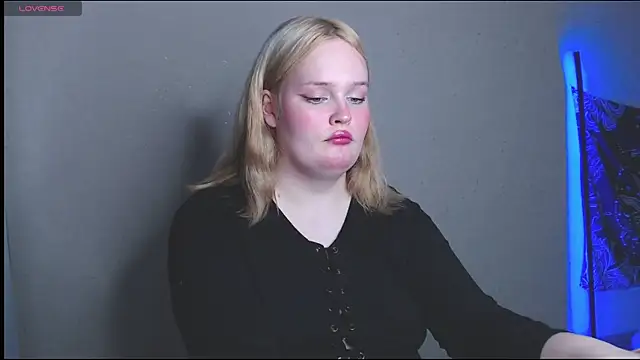 rozzhaos8 online show from November 11, 7:03 pm