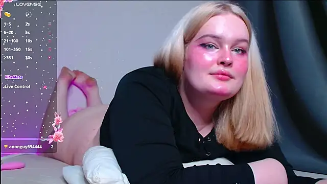 rozzhaos8 online show from April 6, 12:30 am