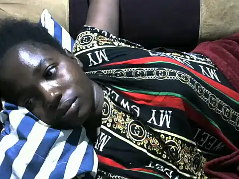 Snapshot of sweet_gal01 chatting on March 3, 1:01 am sweet gal01 online show from March 3, 1:01 am