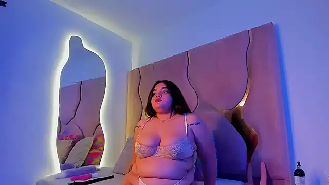 Snapshot of Bellota-ht chatting on March 6, 7:54 pm Bellota-ht online show from March 6, 7:54 pm