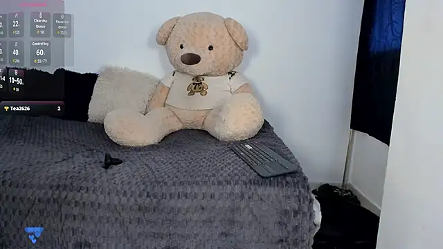 Snapshot of LittleParker chatting on June 3, 3:28 pm LittleParker online show from June 3, 3:28 pm