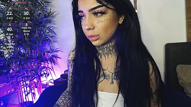 CreamyInkky  online show from April 18, 7:23 am