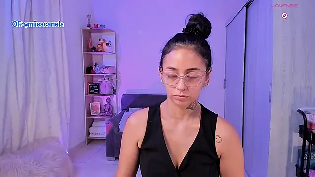 Aleja24Evans online show from November 28, 12:13 am