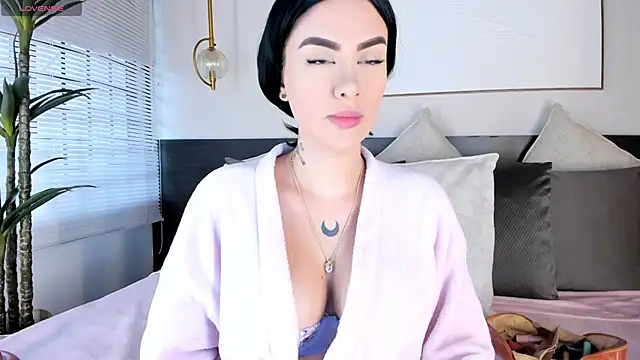 StacyRigel online show from February 11, 8:25 pm