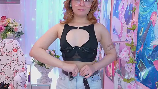 Coconut Mia online show from May 22, 1:17 pm