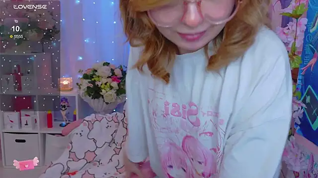 Coconut Mia online show from May 29, 2:48 pm
