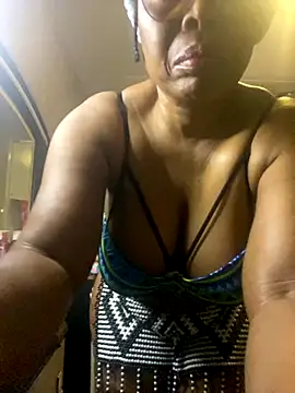 Nomthie online show from September 24, 6:55 pm