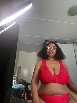 Nomthie online show from September 25, 2:21 pm