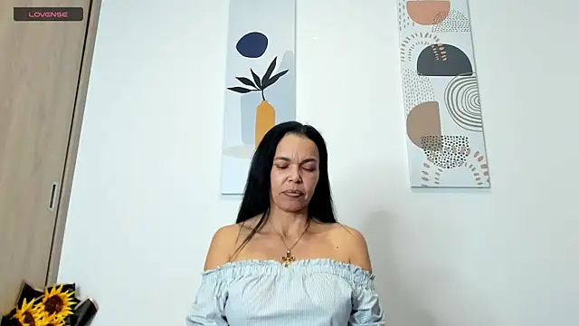 Snapshot of Evawalker_ chatting on February 20, 1:57 am Evawalker online show from February 20, 1:57 am