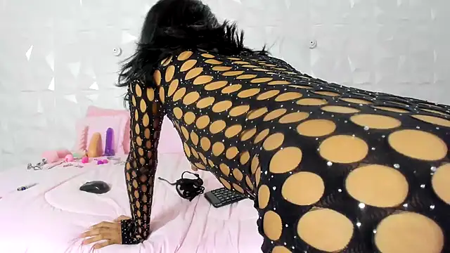 AndreaPinkNaughty online show from December 14, 8:13 am