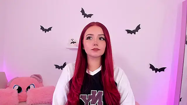 Snapshot of misspaulinaa chatting on October 15, 10:32 pm misspaulinaa online show from October 15, 10:32 pm