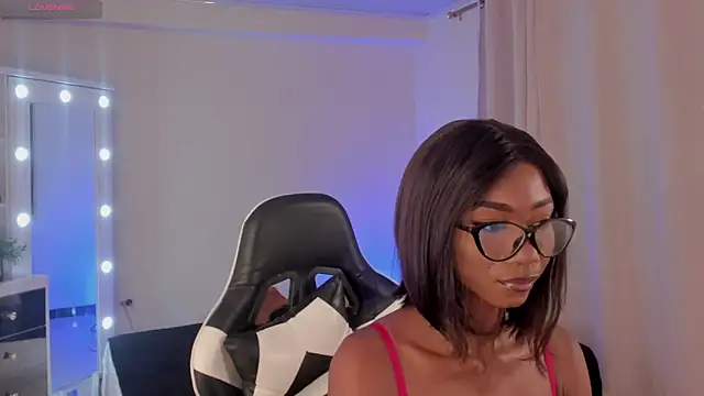 Snapshot of SavannahWildee chatting on February 1, 2:24 pm SavannahWildee online show from February 1, 2:24 pm