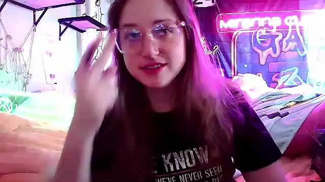 Snapshot of mirannacult chatting on March 10, 3:09 pm mirannacult online show from March 10, 3:09 pm