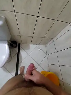 Snapshot of novinho_rosado chatting on December 28, 4:52 pm novinho rosado online show from December 28, 4:52 pm