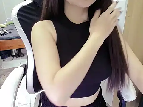 Lynk Lee69 online show from February 19, 4:22 pm