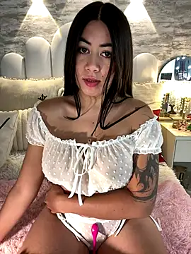  MadiLee  online show from December 5, 2:09 am