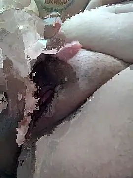 Snapshot of Aninha987 chatting on January 8, 5:32 am Aninha987 online show from January 8, 5:32 am