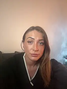 Pollypearson online show from December 28, 8:15 pm