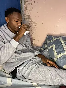 Snapshot of fireboyafrica chatting on October 30, 12:12 am fireboyafrica online show from October 30, 12:12 am