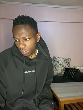 Snapshot of fireboyafrica chatting on November 18, 2:28 am fireboyafrica online show from November 18, 2:28 am