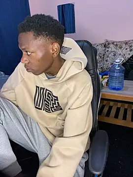 Snapshot of fireboyafrica chatting on March 25, 11:44 pm fireboyafrica online show from March 25, 11:44 pm