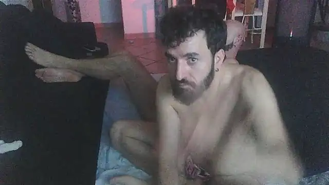 Snapshot of FJcouple chatting on January 5, 9:03 pm FJcouple online show from January 5, 9:03 pm