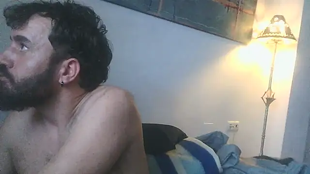 Snapshot of FJcouple chatting on January 29, 12:22 am FJcouple online show from January 29, 12:22 am