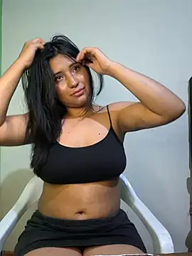 Snapshot of yuliparis chatting on February 11, 3:08 am yuliparis online show from February 11, 3:08 am