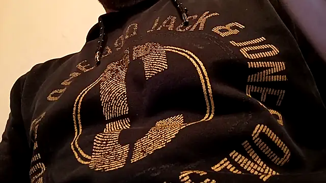 Snapshot of Timbojan28 chatting on February 24, 3:54 pm Timbojan28 online show from February 24, 3:54 pm