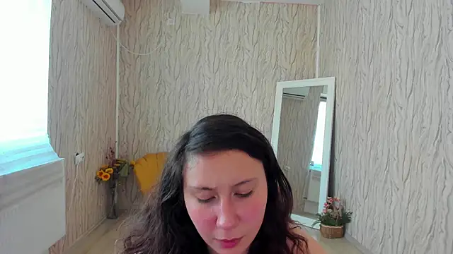 Snapshot of AishaRouhi chatting on January 8, 11:43 am AishaRouhi online show from January 8, 11:43 am