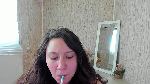 Snapshot of AishaRouhi chatting on January 15, 8:30 am AishaRouhi online show from January 15, 8:30 am