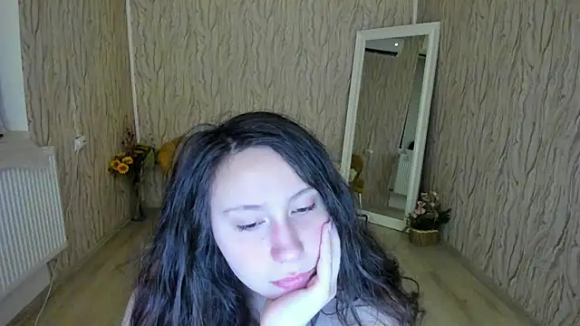Snapshot of AishaRouhi chatting on January 23, 3:16 am AishaRouhi online show from January 23, 3:16 am